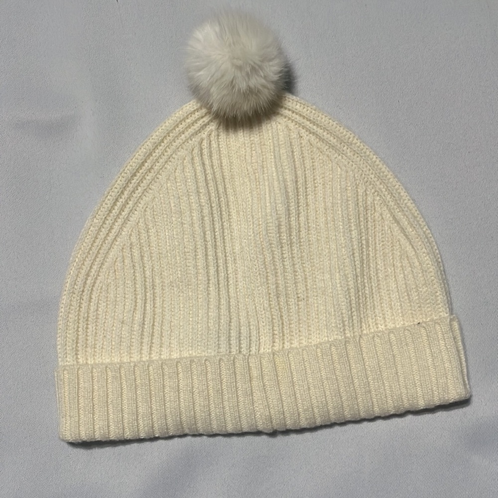 TALBOTS WOMANS WOOL BLEND BEANIE CREAM,